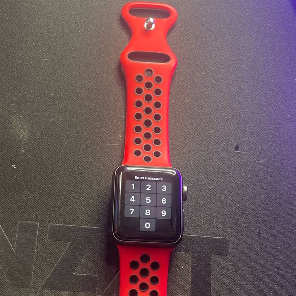 APPLE WATCH SERIES 3 like new